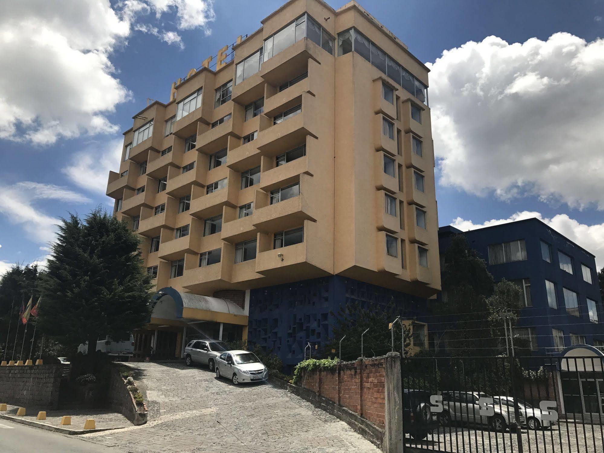 Hotel Savoy Inn Кито Экстерьер фото