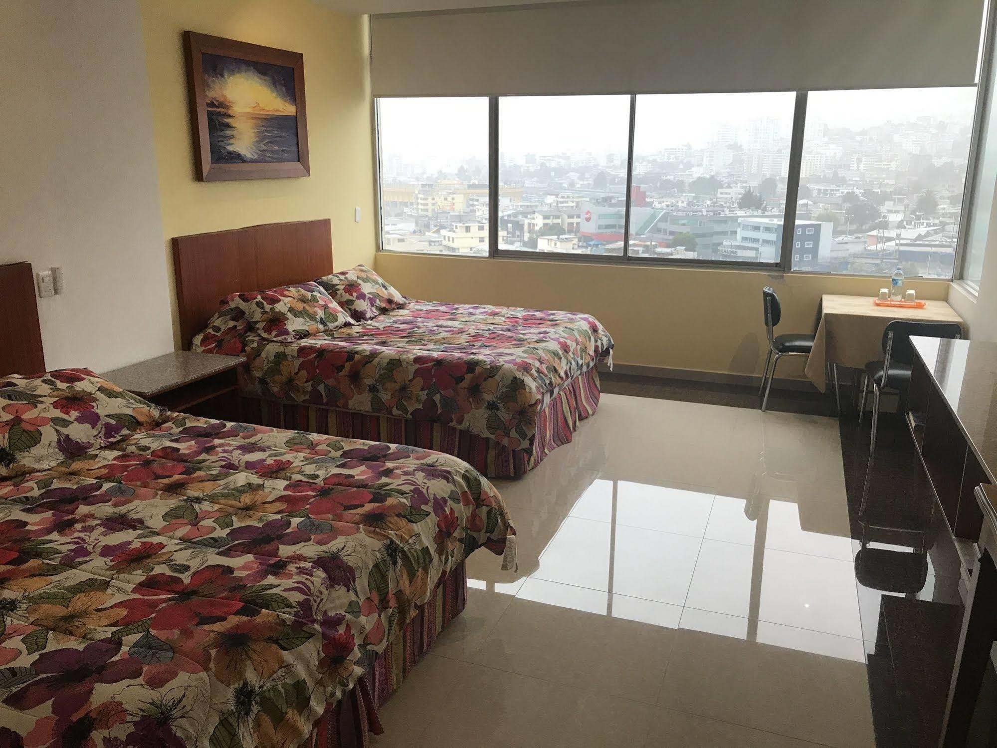 Hotel Savoy Inn Кито Экстерьер фото