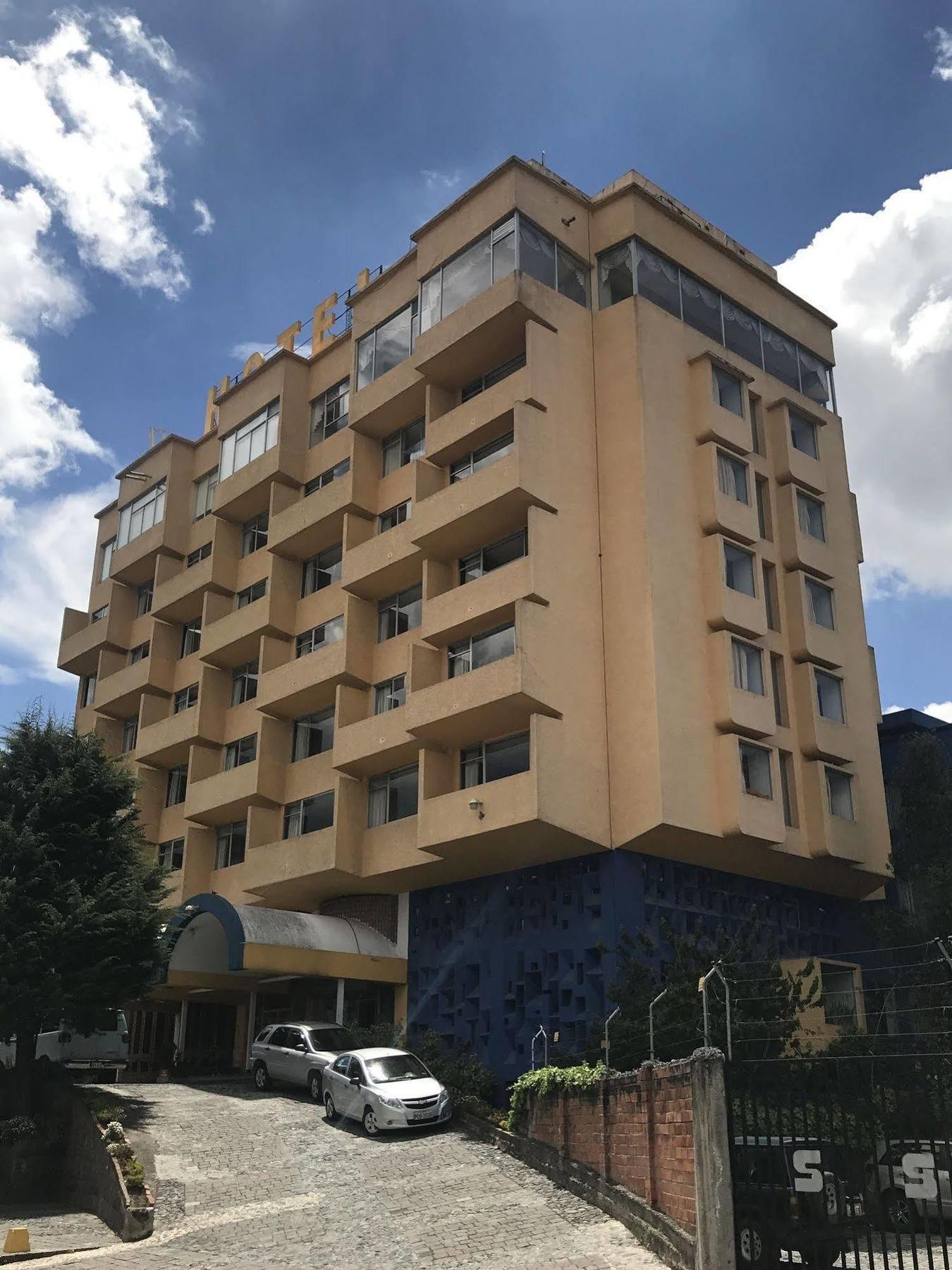 Hotel Savoy Inn Кито Экстерьер фото